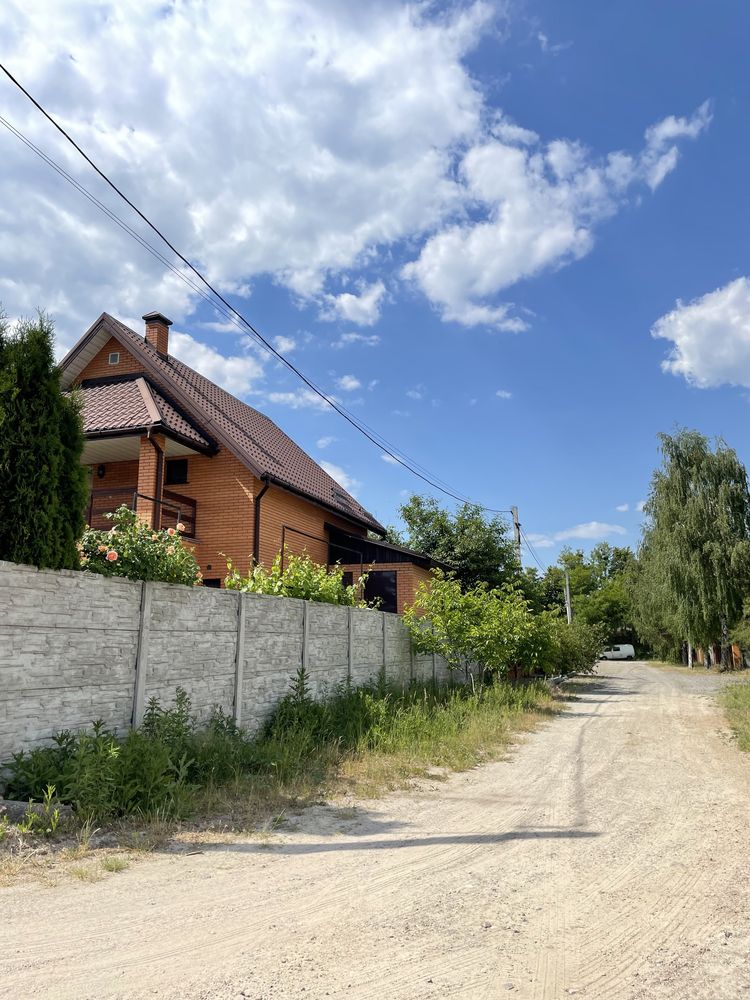 Гнідин 7 сот. Біля школи. Краєвид на Ліс. Гнедин.Вишеньки.Вишенки.