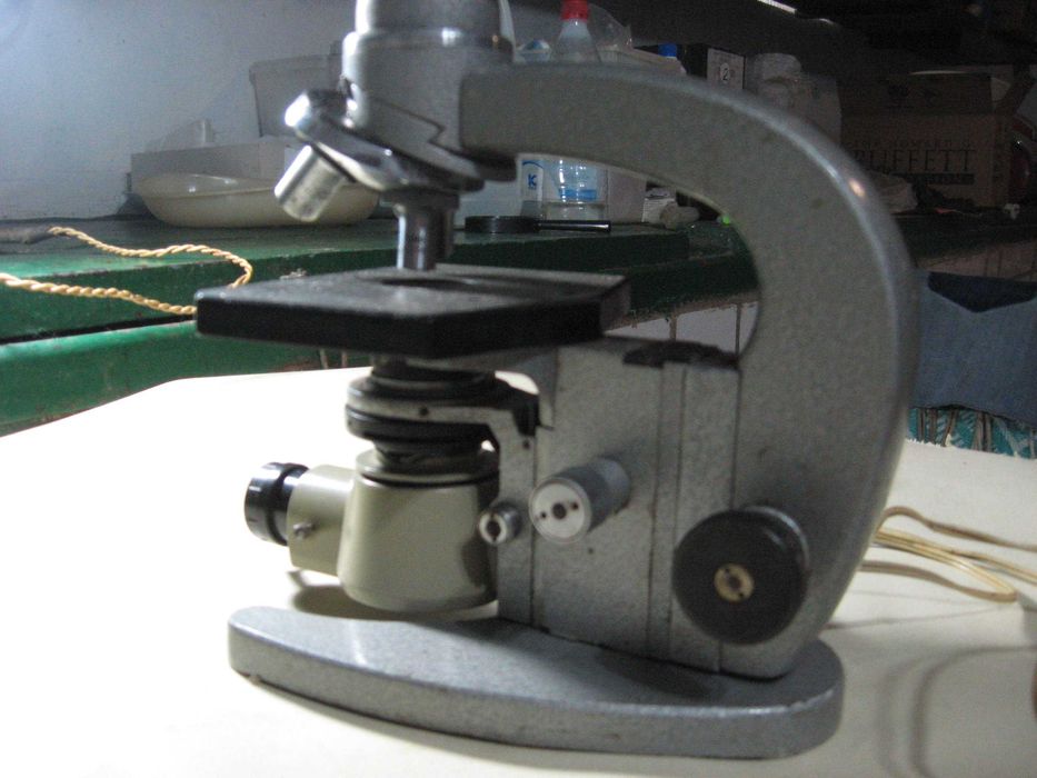 Микроскоп ЛОМО с осветителем ОИ-31