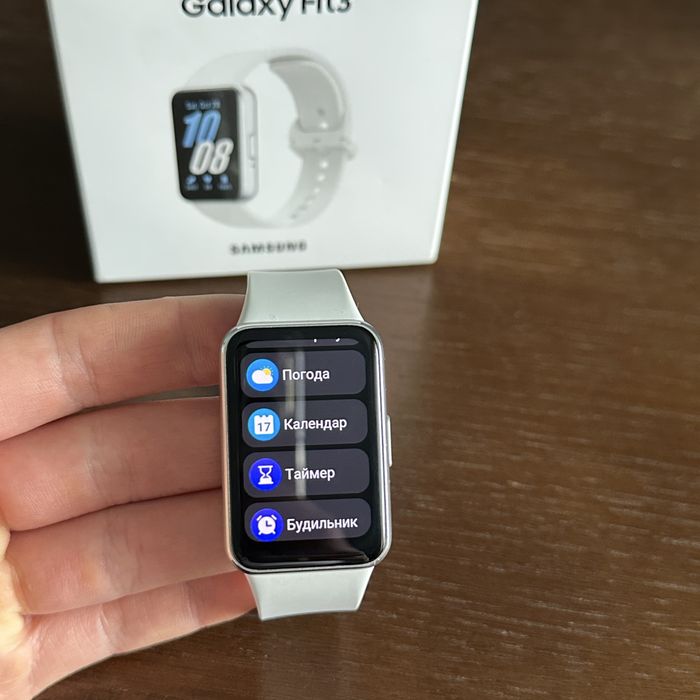 Смарт годинник Galaxy Fit3
