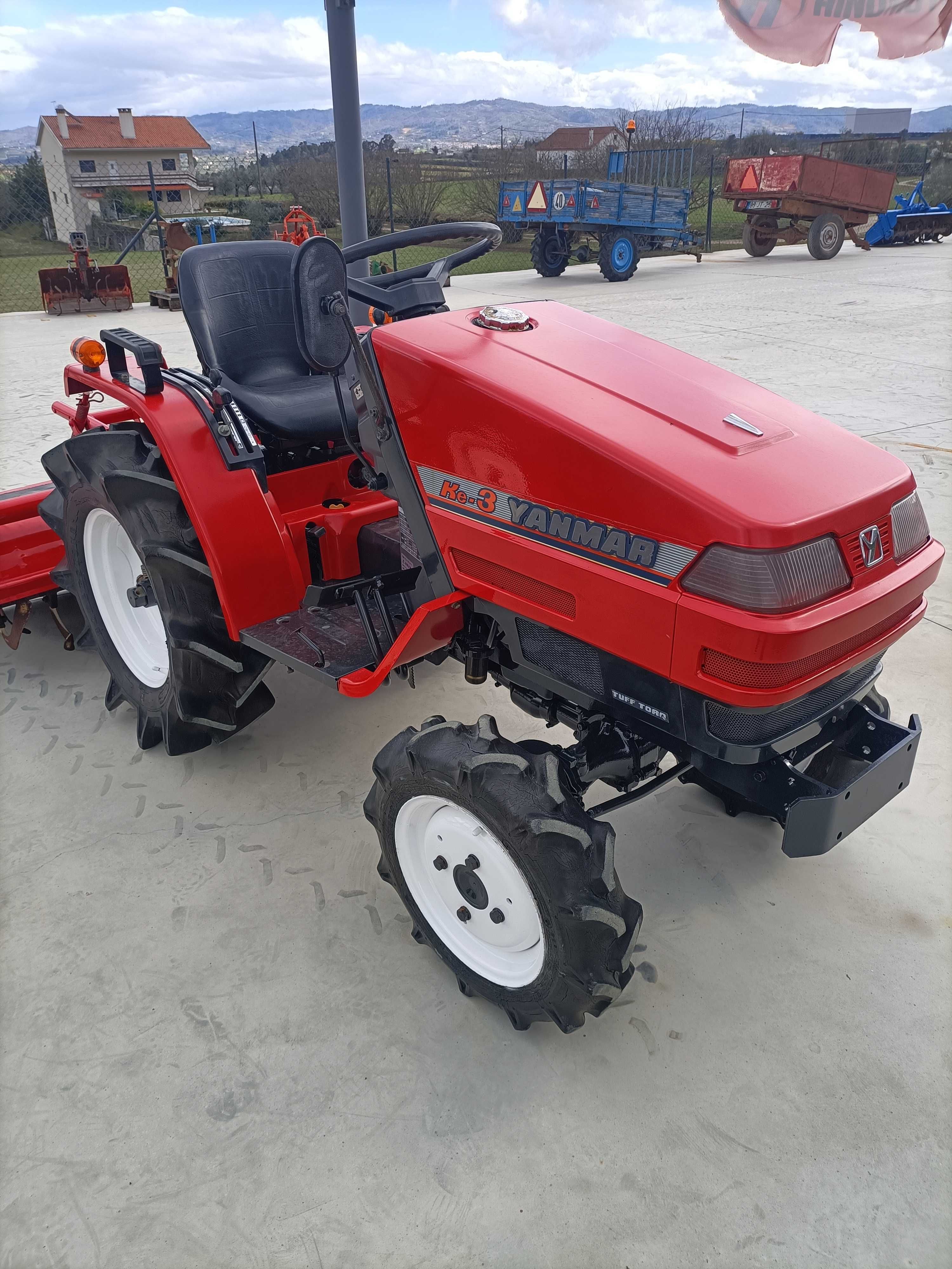 YANMAR Ke3, 4x4, com frese