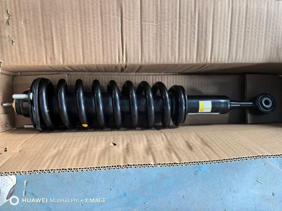 Амортизатори передні та задні 1688650280 на Peugeot Landtrek