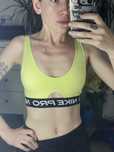 Топ xs спортивний nike