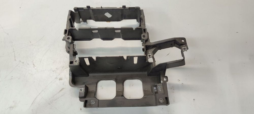 OBUDOWA RAMKA DESKI MMI AUDI A6 C6 4F1858005B