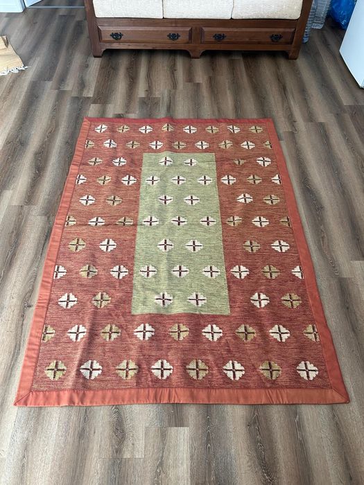 Carpete usada 143cm por 200cm