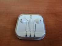 Sluchawki Apple EarPods że złączem 3.5mm.