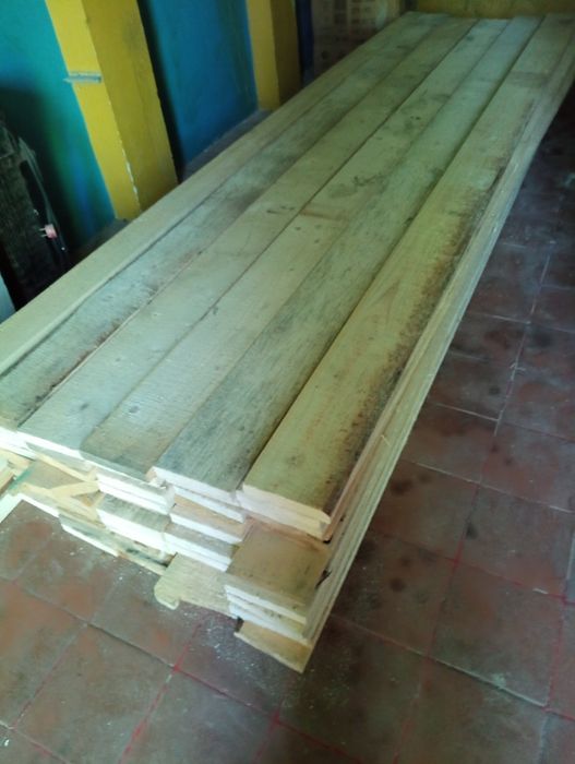 Брус, обрезная доска из карпатской смереки. Гараж, дом