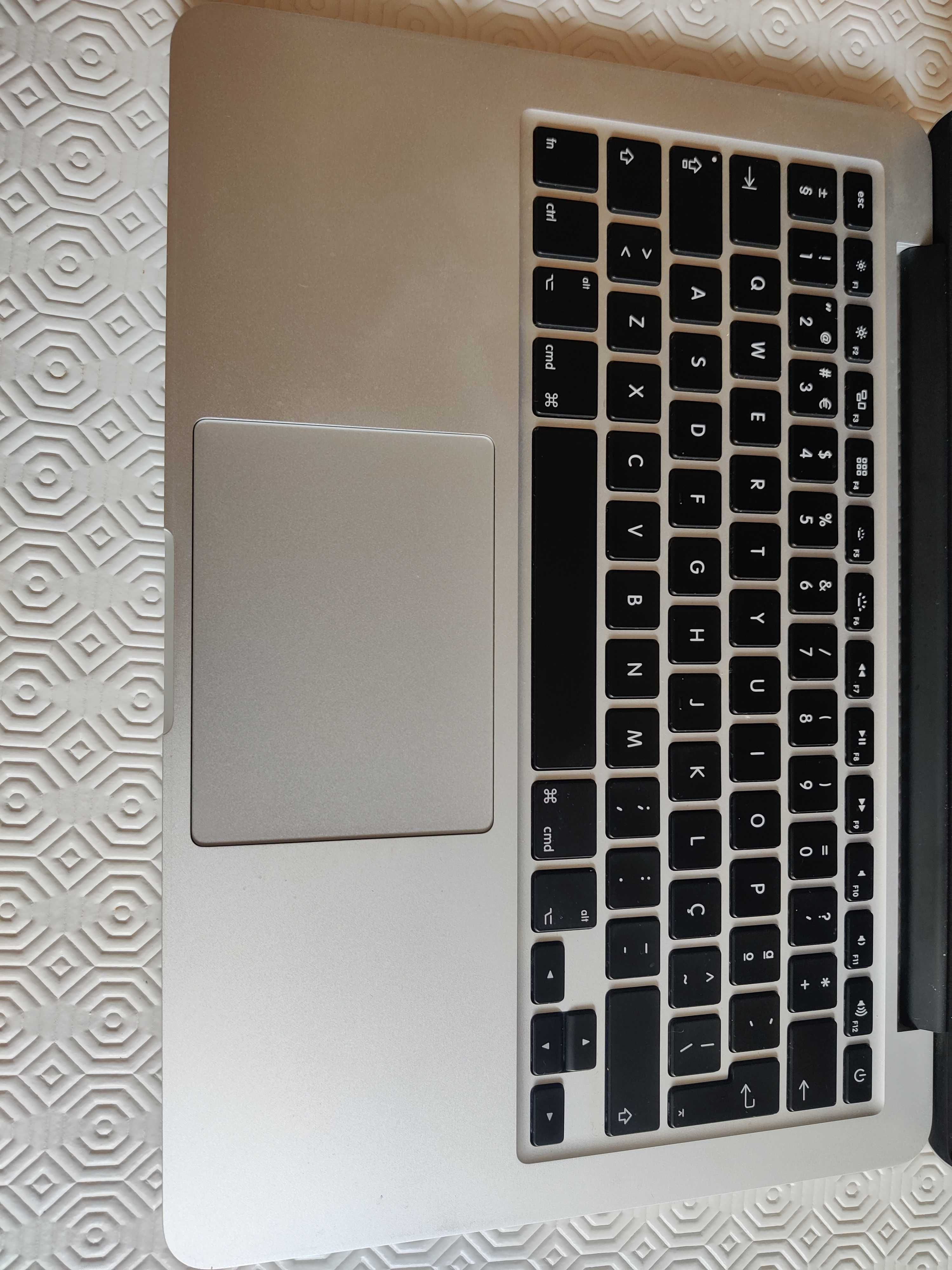 MacBook Pro Model A1502 (Inicio de 2015) | 128GB / 8GB | Intel Core I5