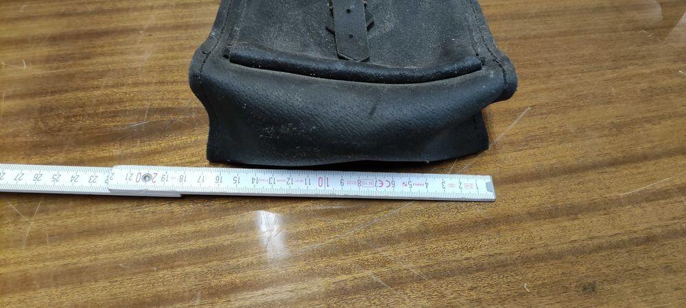 stara saszetka skórzana skóra PRL