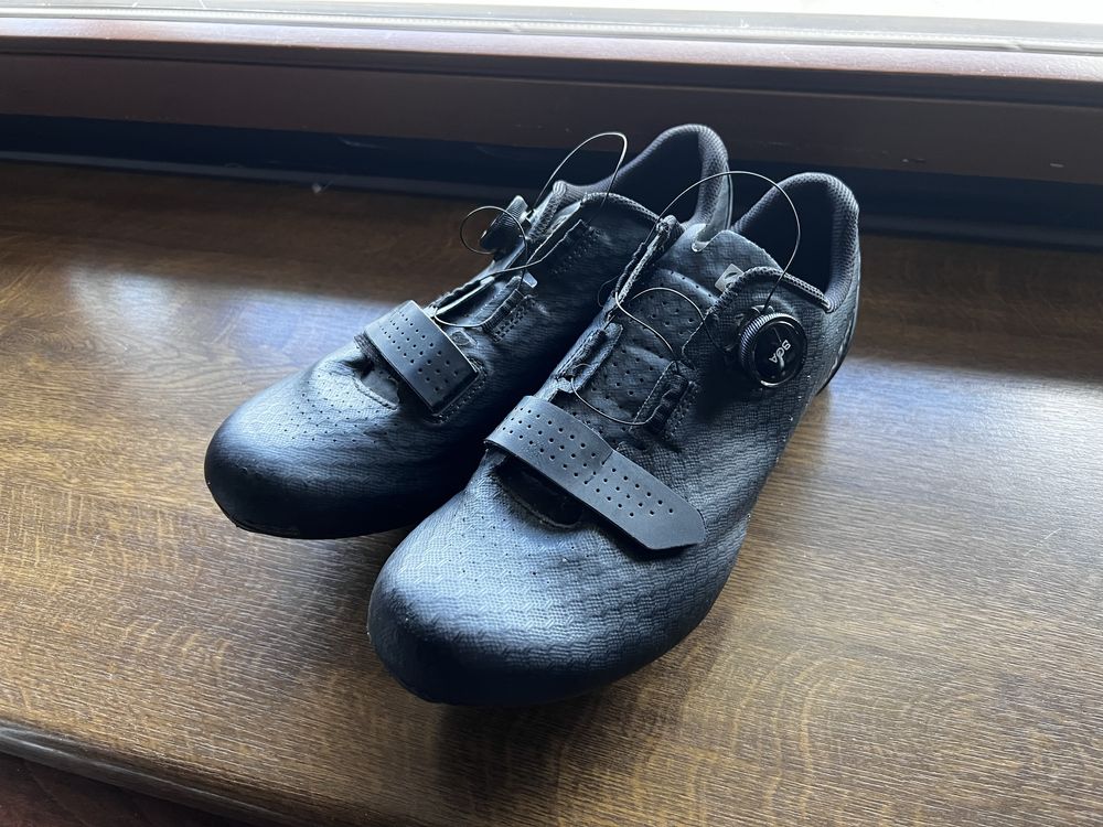 Buty szosowe BONTRAGER Circuit 45 Czarne + bloki + wkladka superfeet