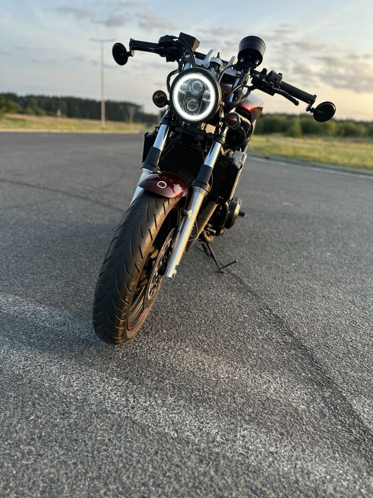 Yamaha Fazer fz 600 custom