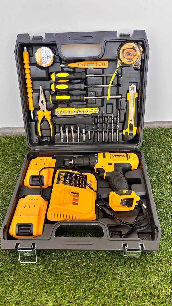 Мощный шуруповерт Dewalt в кейсе с набором инструментов два АКБ деволт
