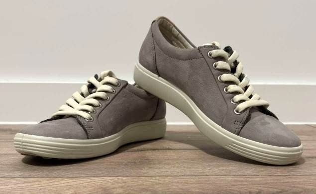 Ecco Soft 7 W nubukowe sneakersy damskie 37 
Rozmiar 37
Wkładka 24cm
k