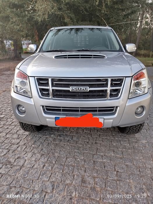 Izuzu-dmax 4x4 em ótimo estado
