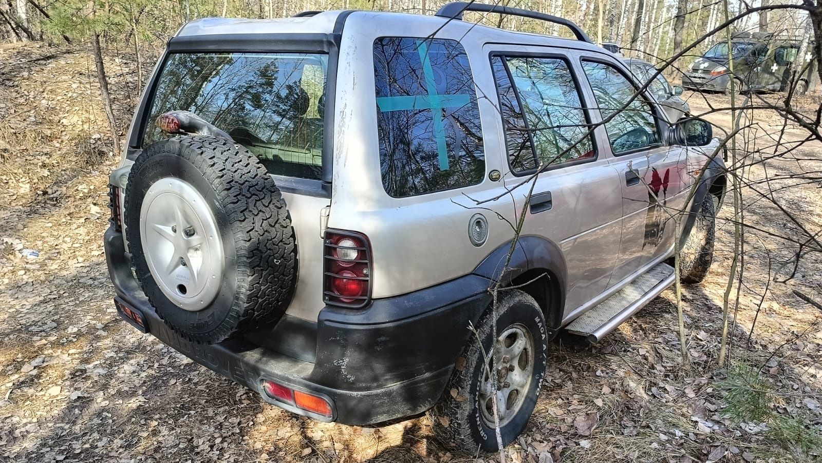 Повнопривідний Land Rover Freelender 4x4
