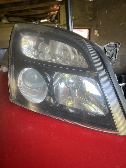 Фари опель вектра с 2002 рік