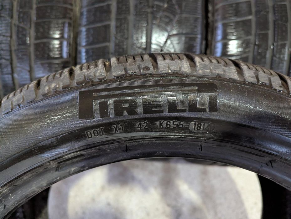 Гума Резина Pirelli Sottozrero 255/40/18 98V ЦІНА КОМПЛЕКТ 2500 ГРН