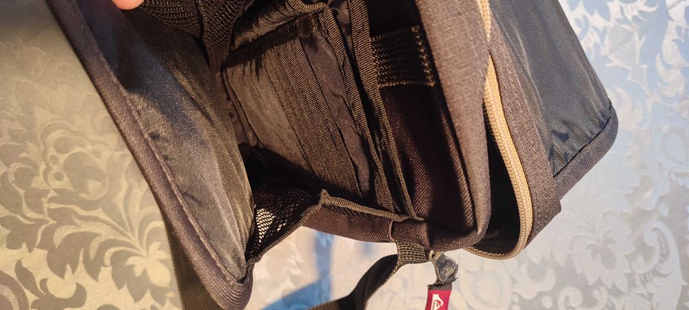 Bolsa homem Quiksilver original. Artigo NOVO.