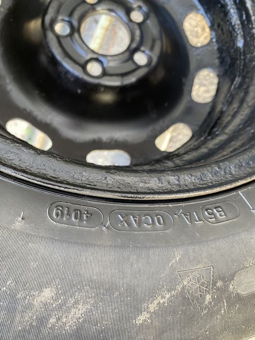 Продам резину с дисками 5х100 зима 195/65 r15 Bridgestone