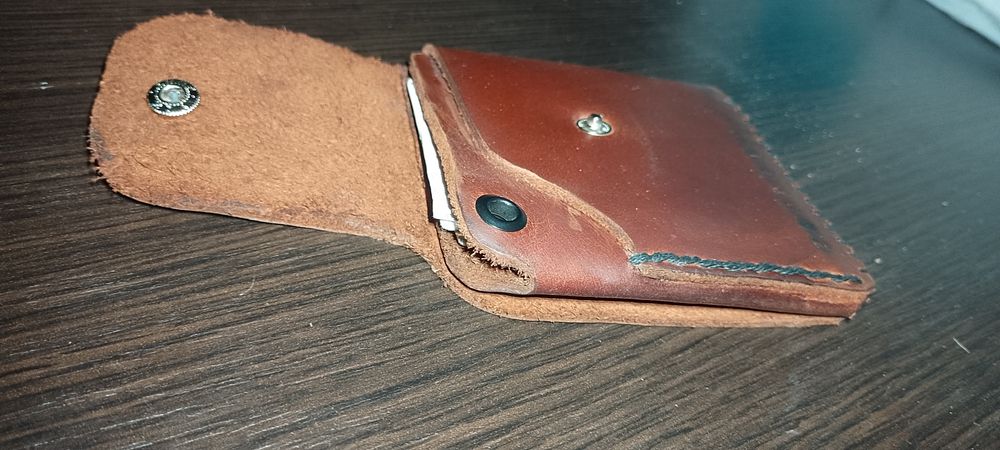 Шкіряні вироби, гаманці