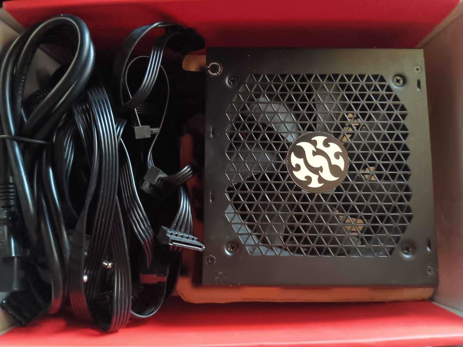 Zasilacz XPG Pylon 650W (Niemodularny, ATX)