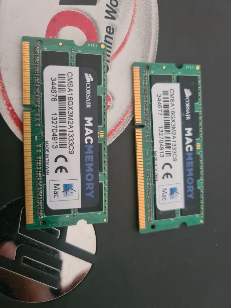 Memória RAM DDR3 CORSAIR 2 x 8 GB -