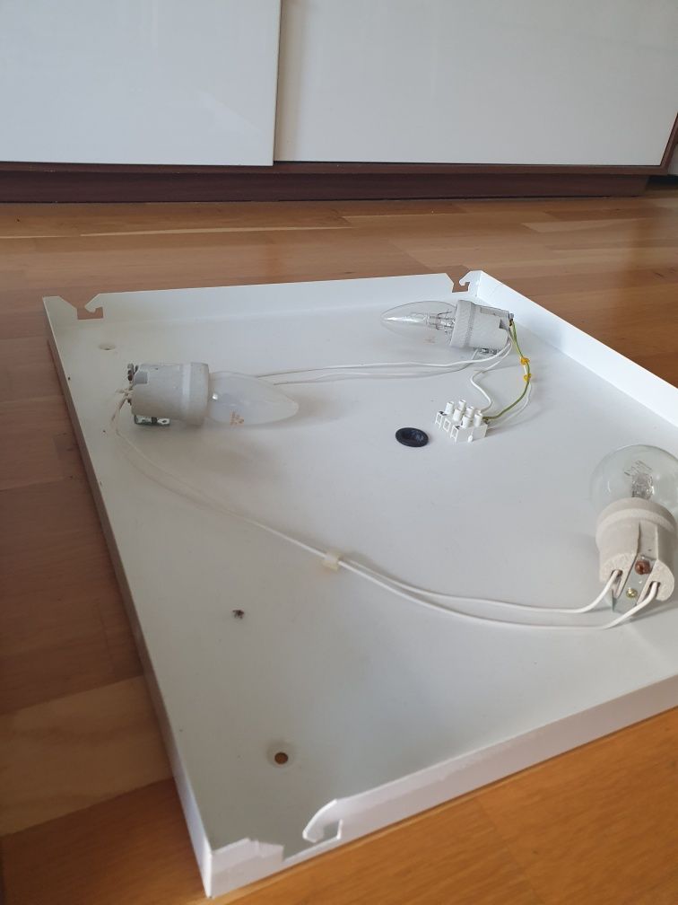 Drewniany plafon sufitowy 50x50 szkło mleczne