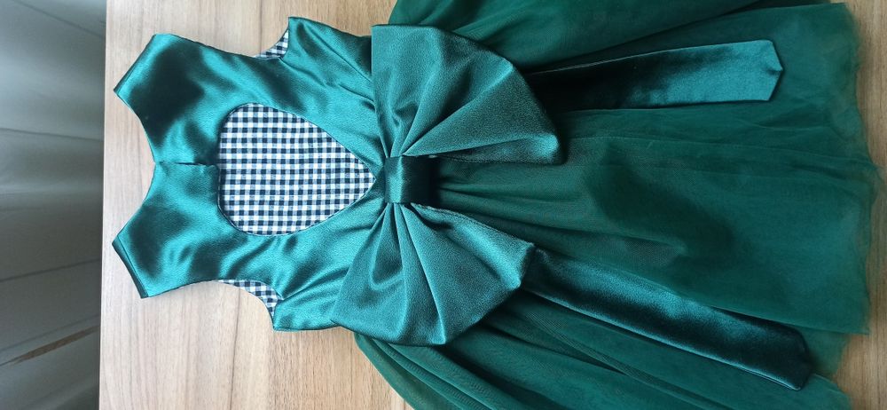 Продам святкову сукню для дівчинки, праздничное платье