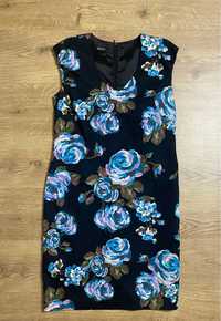 Czarna, damska sukienka w niebiebieskie kwiaty rozmiar 42