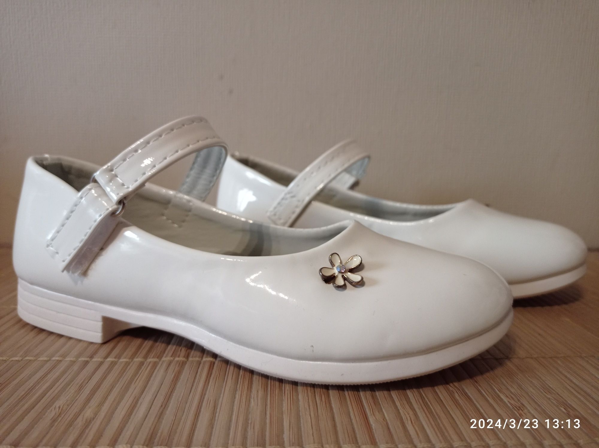 Buty na komunię 32