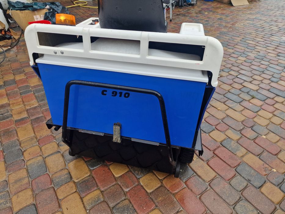 Zamiatarka iseki c 910 silnik honda