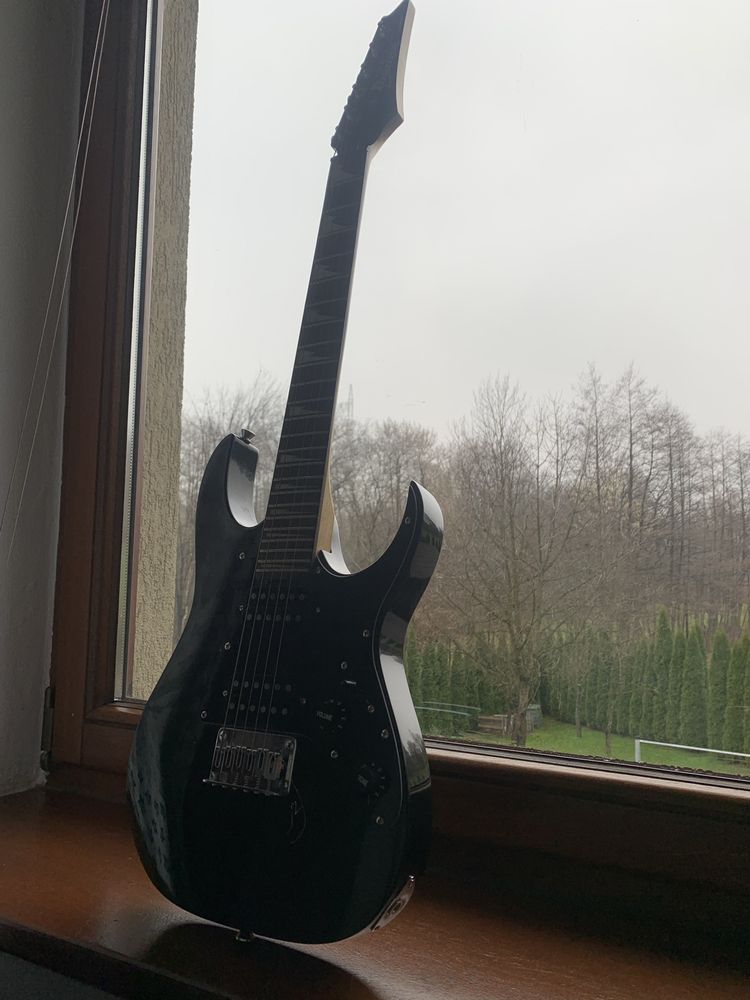 Gitara elektryczna ibanez3/4  + wzmacniacz