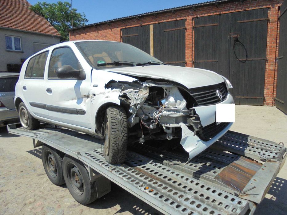 Renault Clio Campus 2012r. 1.2 benzyna 5 drzwi kolor biały na części