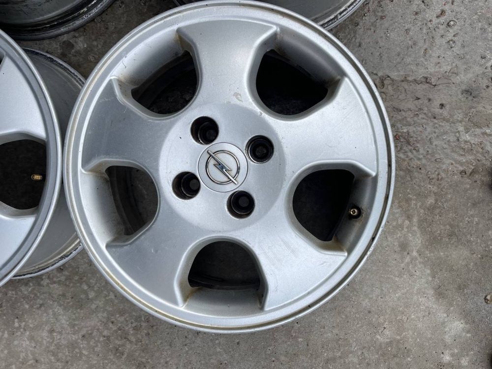 Диски Opel GM R15 4x100 6j ET49 Склад Осокорки