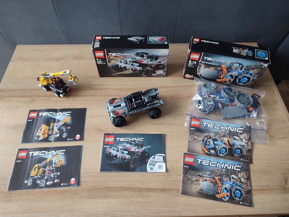 3 zestawy LEGO Technic- 42090 + 42031 + 42071