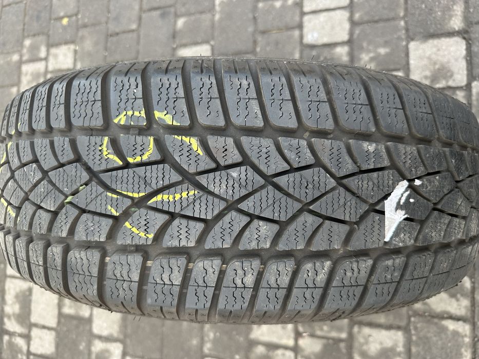 Шини зимові 205/60R16 Dunlop по 2 шт