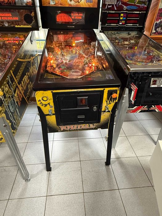 Flipper -  Pinball Space Jam – Sega Pinball (1996) | Michael Jordan