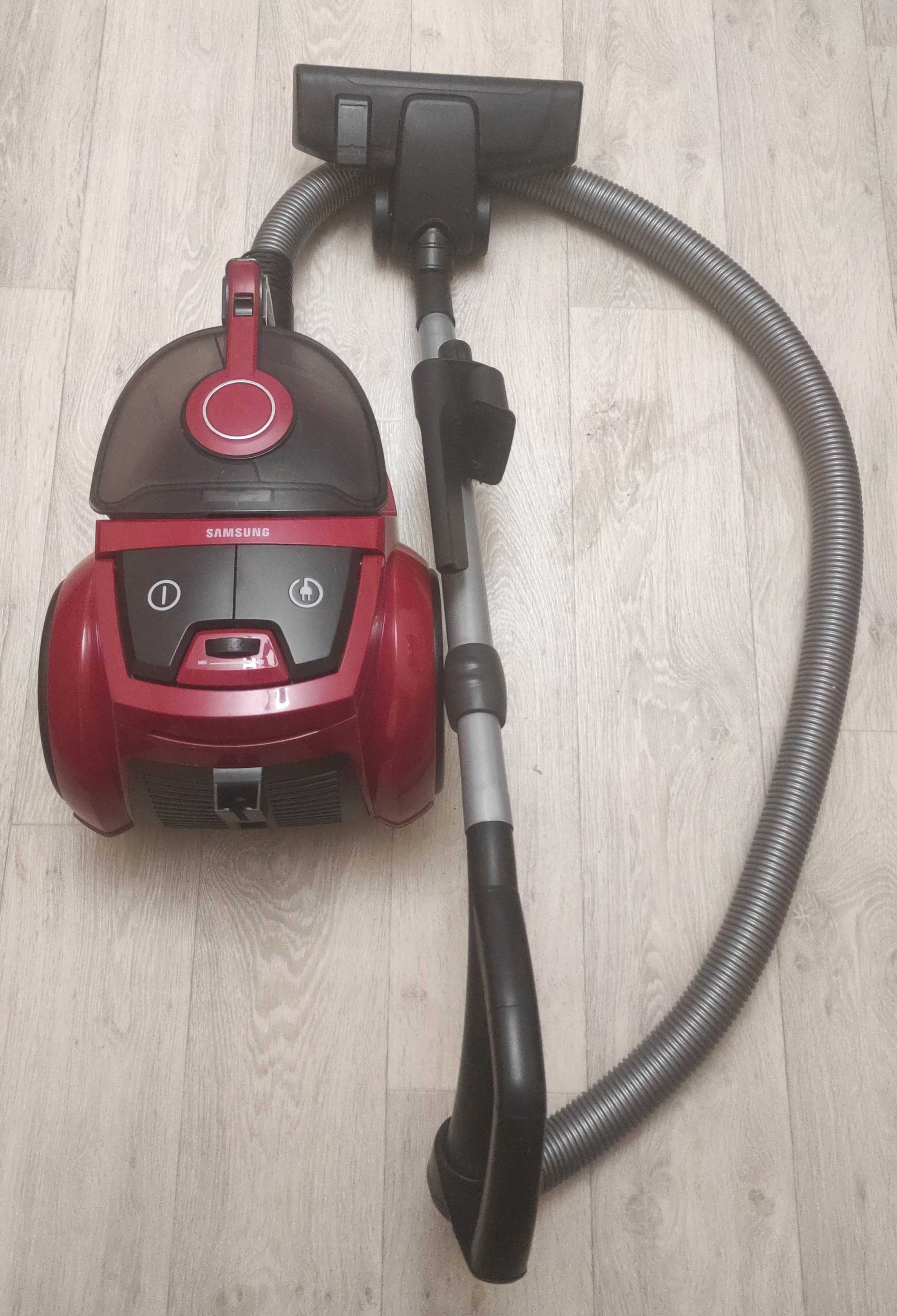 Пилосос Samsung VC07R302MVR/UK red