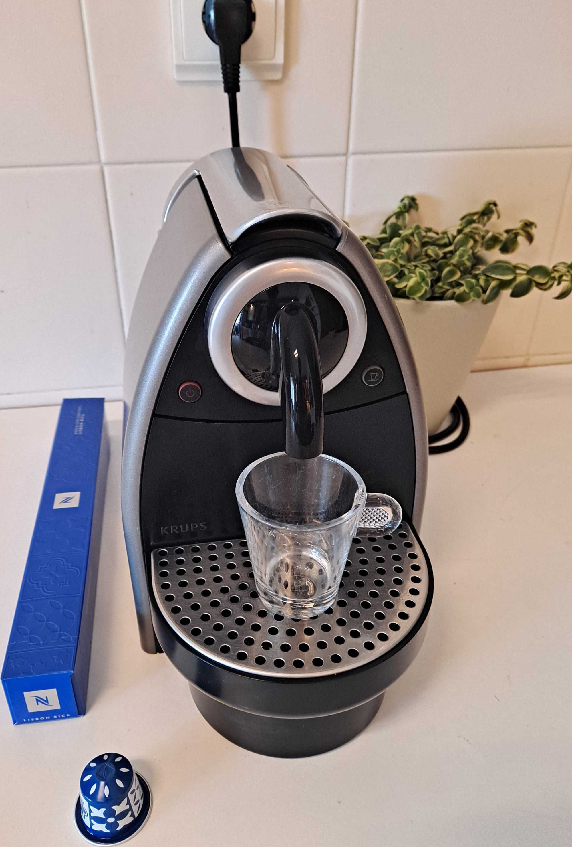 Máquina café Nespresso KRUP