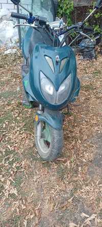 Продам не дорого скутер китайский FADA r 2006