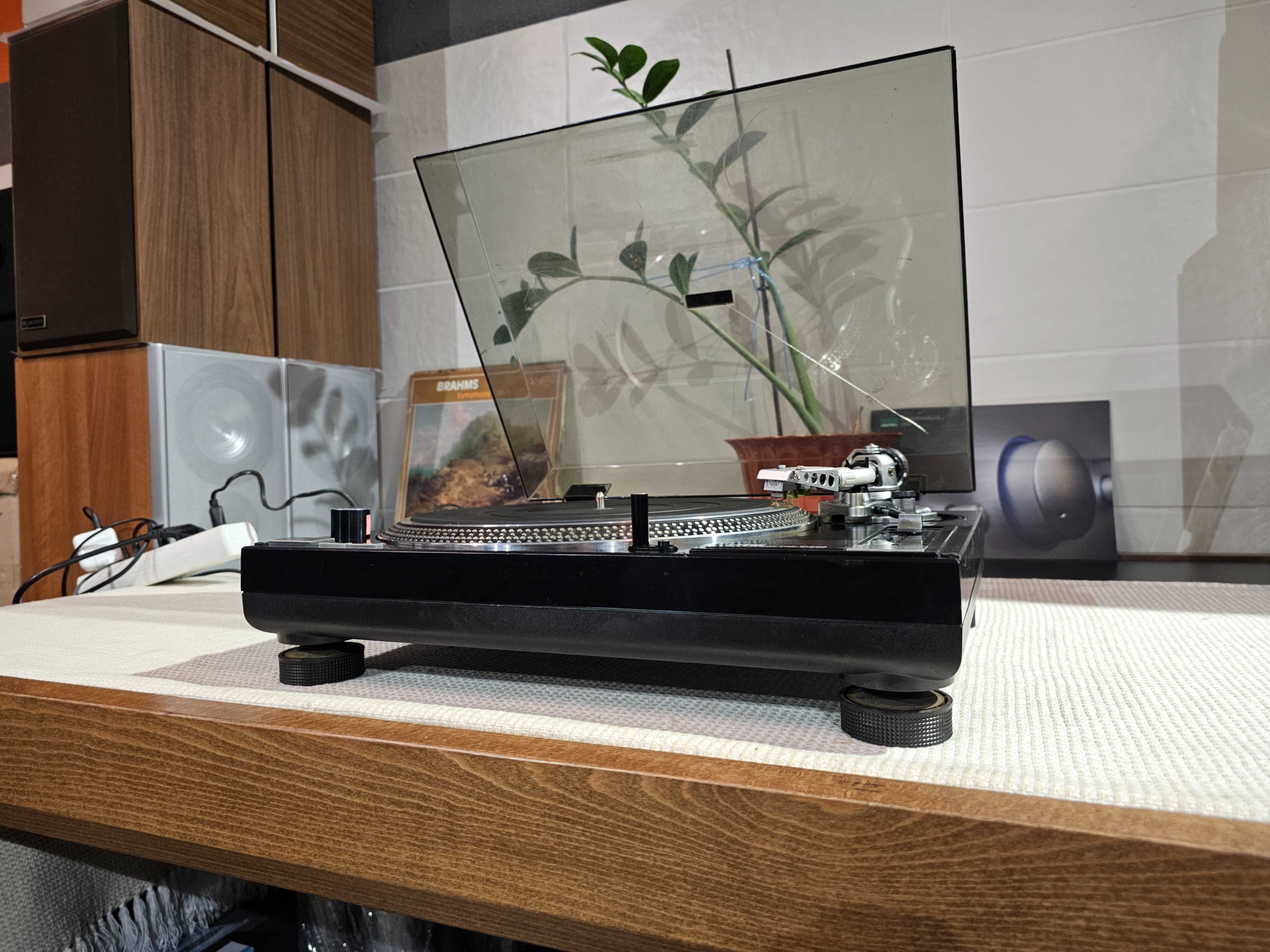 Програвач HTE HT-910Q / Technics SL-1210