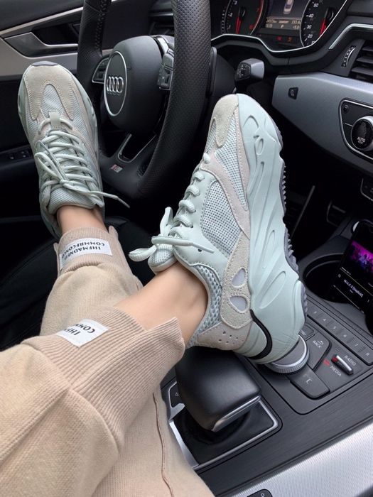 Yeezy 700 Salt Grey