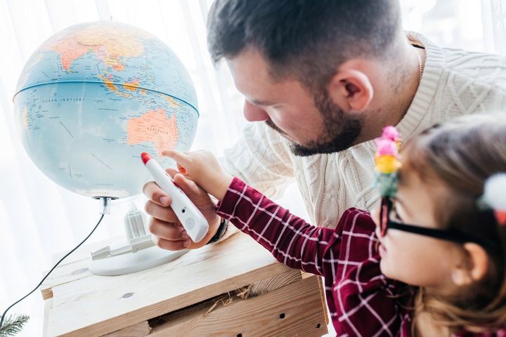 Globus Interaktywny Parlamondo Edukacyjny Podświetlany Z Piórem Mówiąc