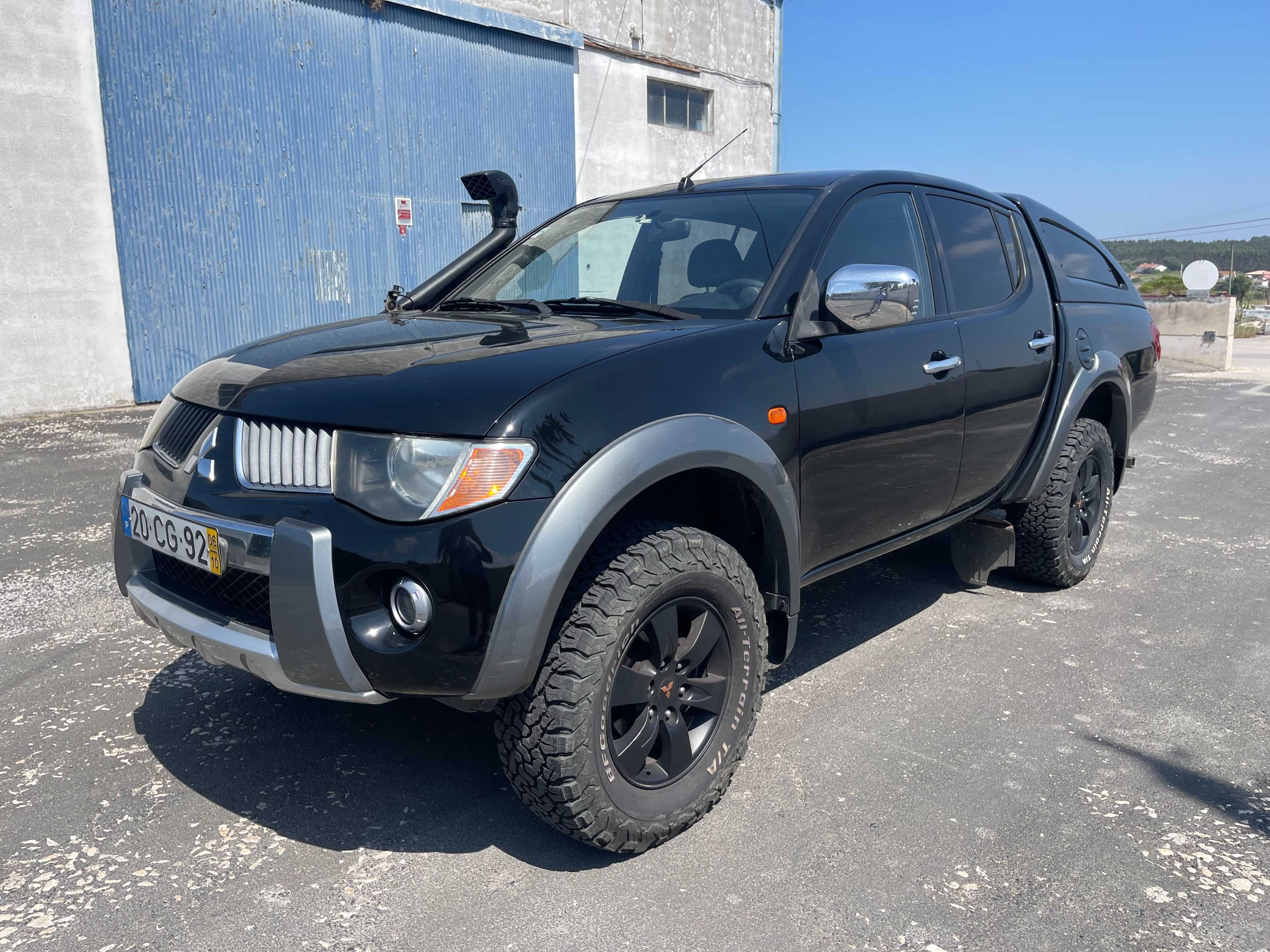 Viatura Mitsubishi 4x4 L200 strakar