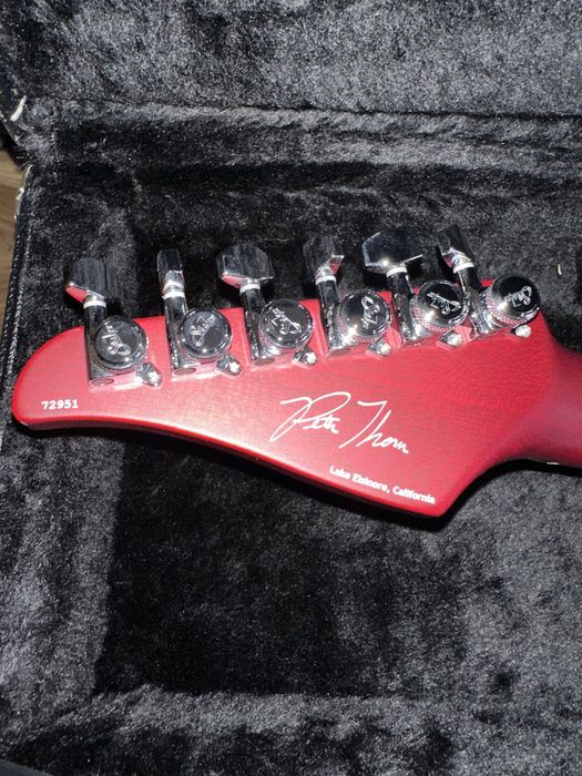 Suhr model Pete Thorn black.
