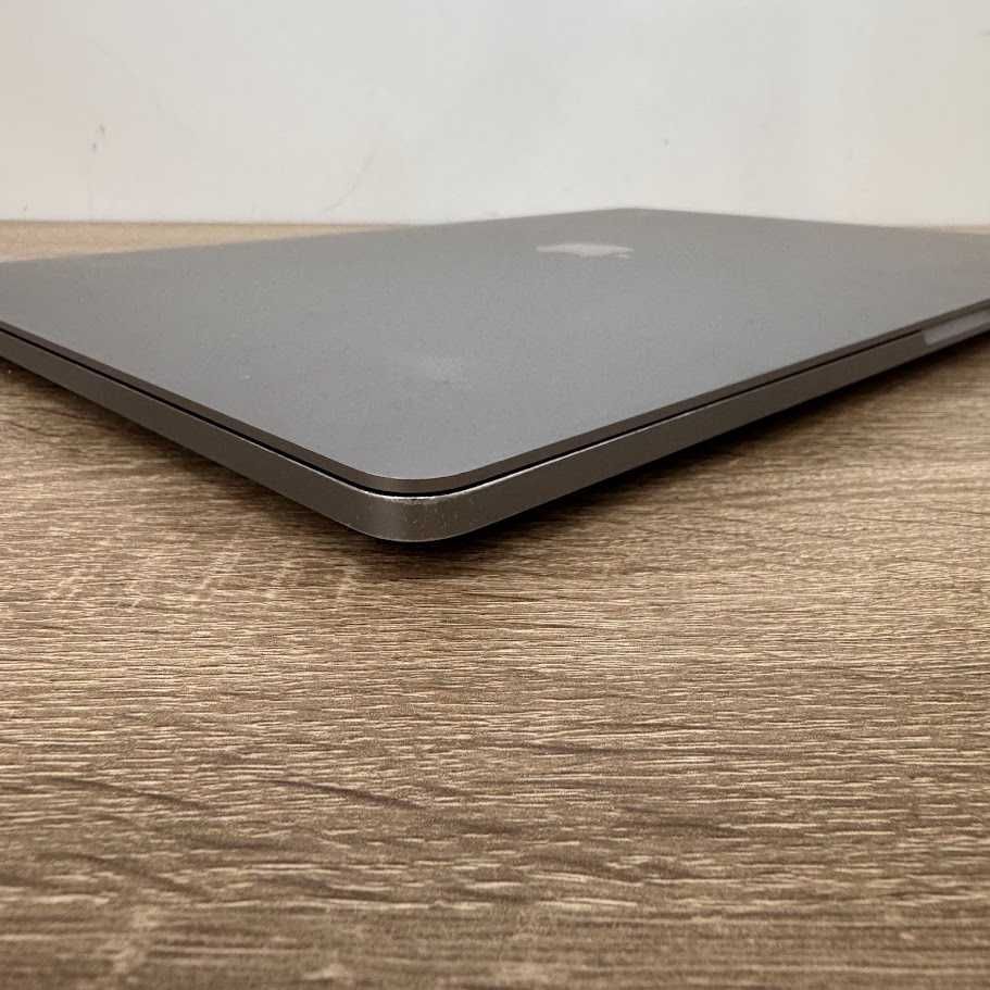 MacBook Pro 16" i9 / 32Gb DDR4 / SSD 512Gb / Radeon 5500m (код: M0341)
