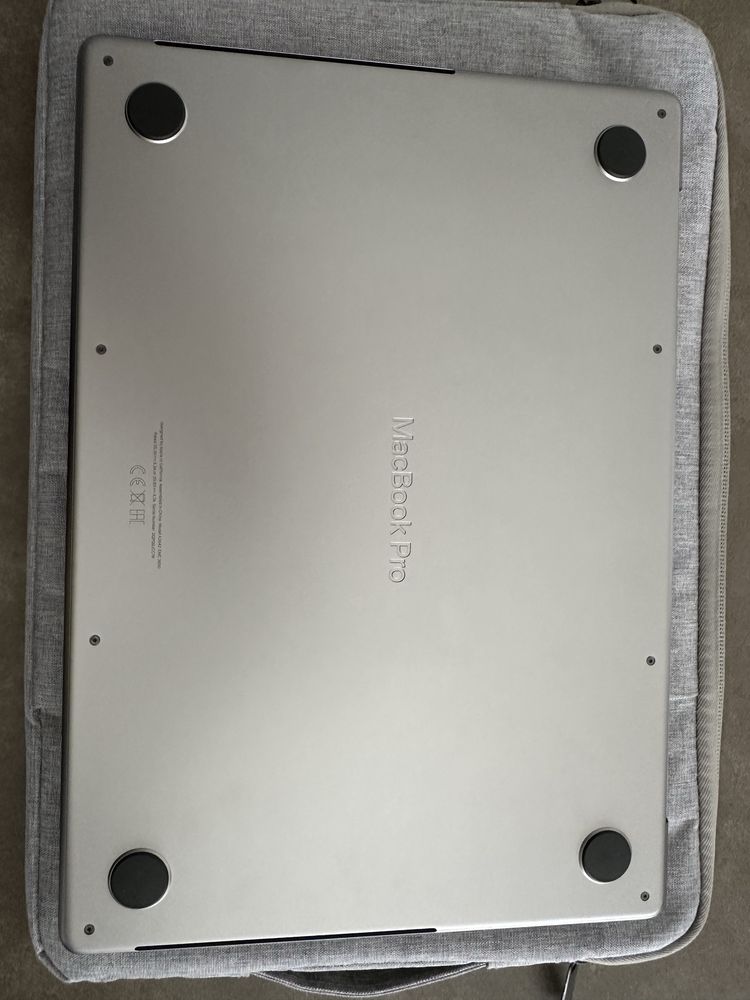 MacBook Pro 14" M1 Pro - 16GB RAM - SSD 512GB - Estado Excelente