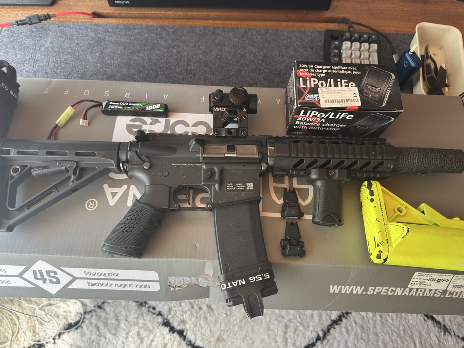 Specna M4 Airsoft com extras