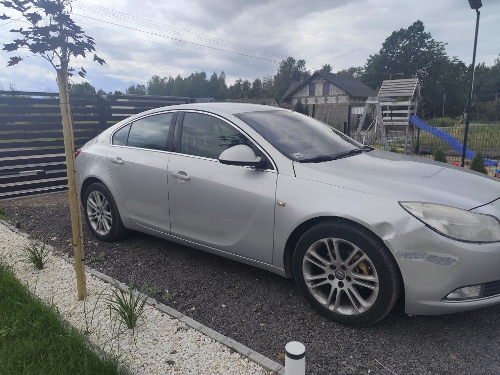 Opel Insignia 1.8
