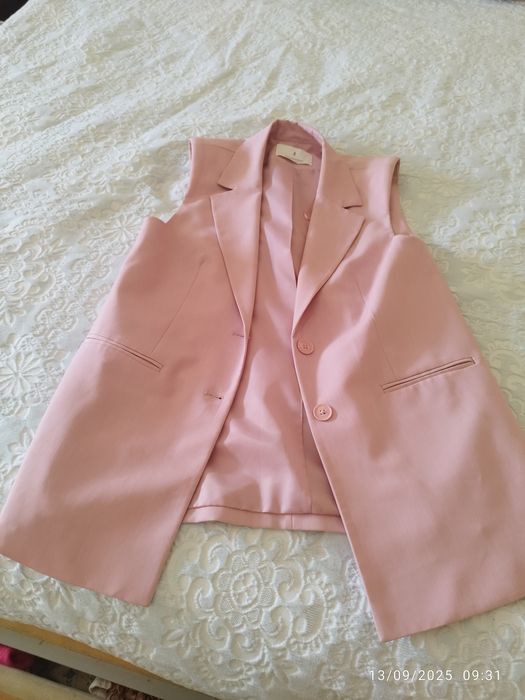 Vendo colete rosa Stradivarius