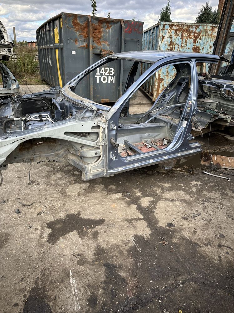 Ćwiartka Mercedes W211 przód podłużnica lewa prawa próg